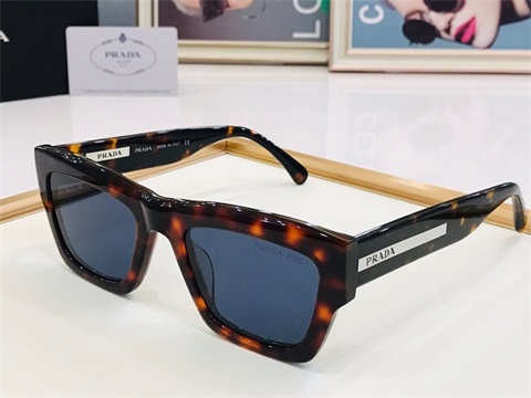 prada sunglass-011
